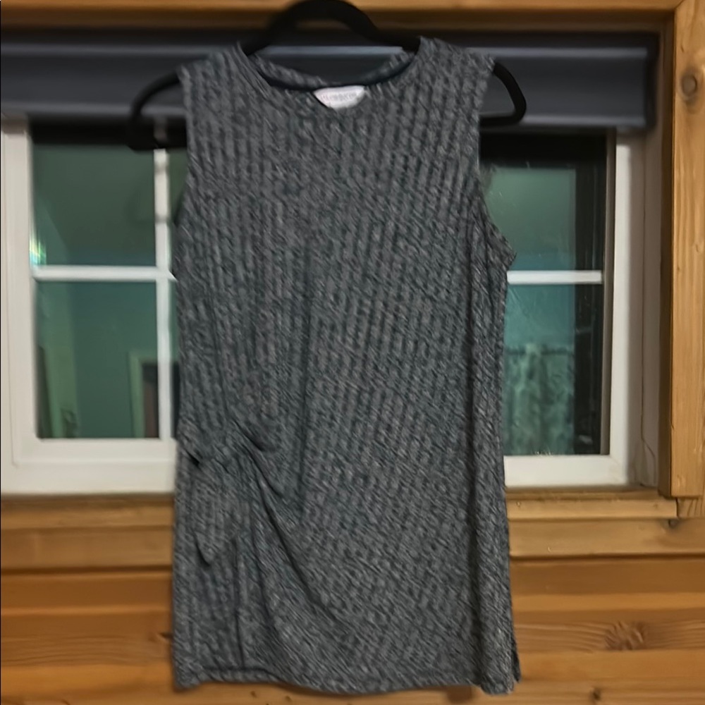 Liz Claiborne Sleeveless Top